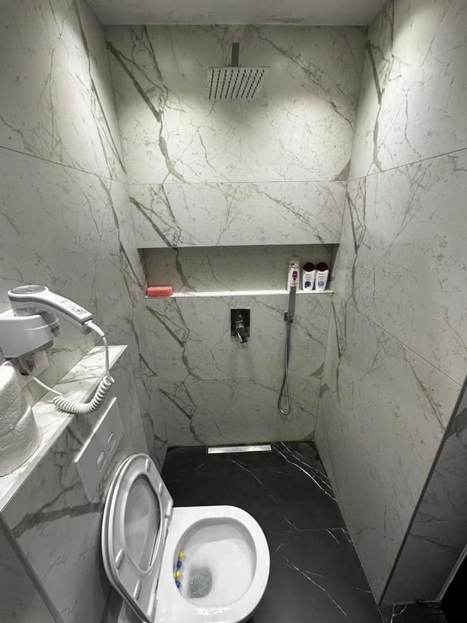 Alvi Apartment Tirana Zewnętrze zdjęcie