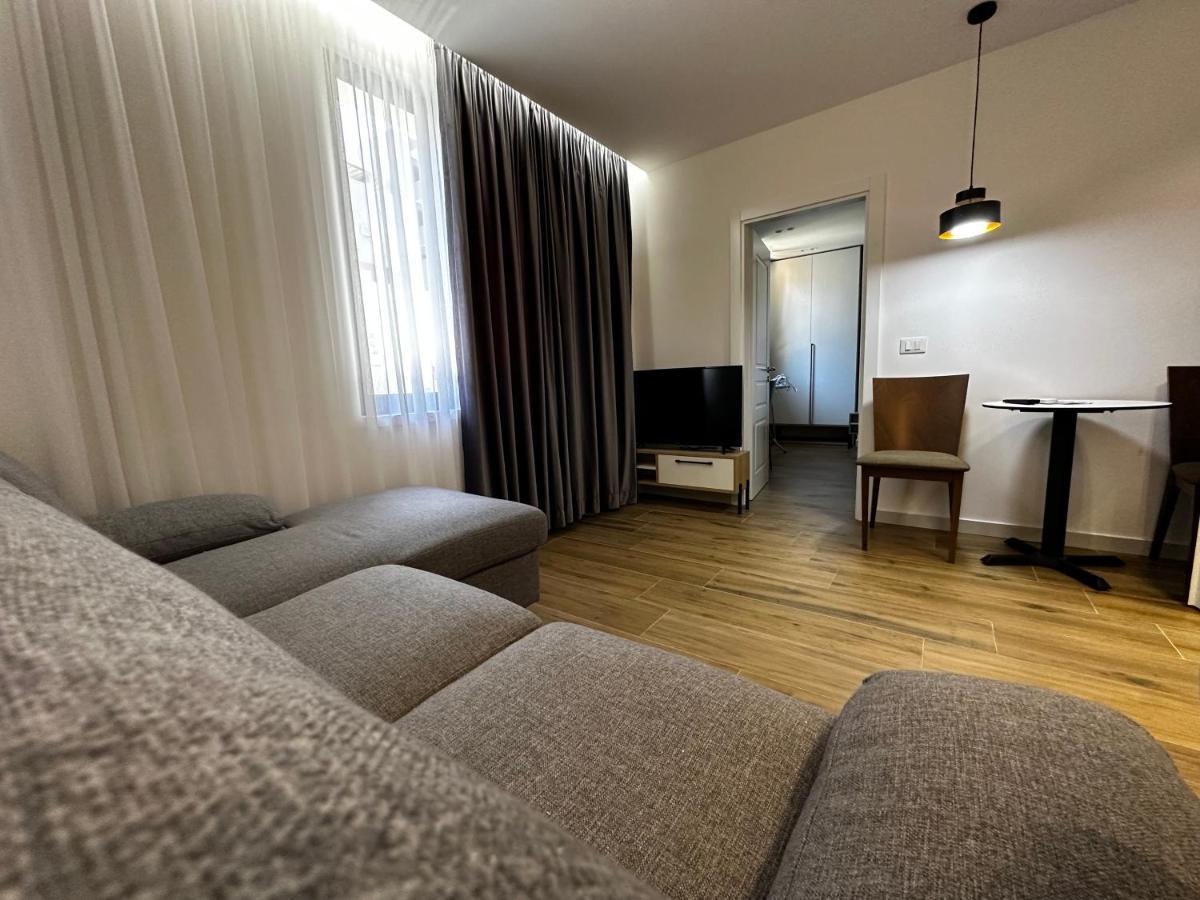 Alvi Apartment Tirana Zewnętrze zdjęcie